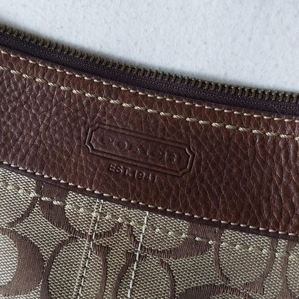 Vintage Coach Signature C Monogram Crossbody Bag - Picture 9 of 16